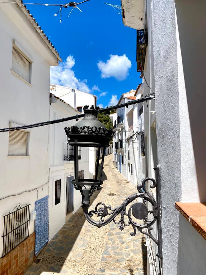 Viktor Kessler | Bishkek | Kyrgyzstan